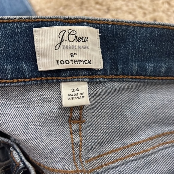 J. Crew Toothpick 8” Jeans - Picture 4 of 4